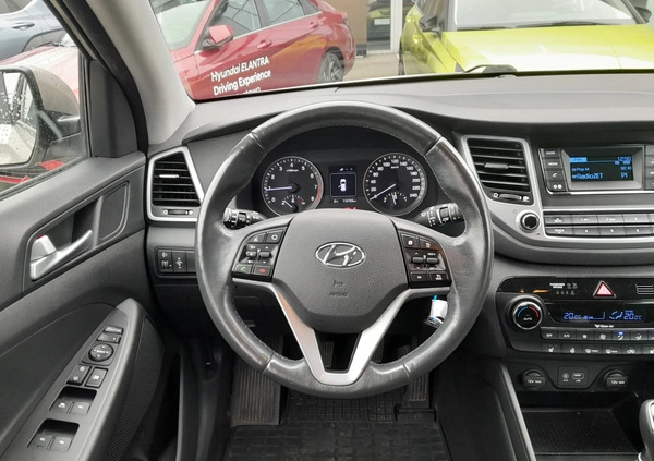 Hyundai Tucson cena 69900 przebieg: 120000, rok produkcji 2016 z Słupsk małe 172